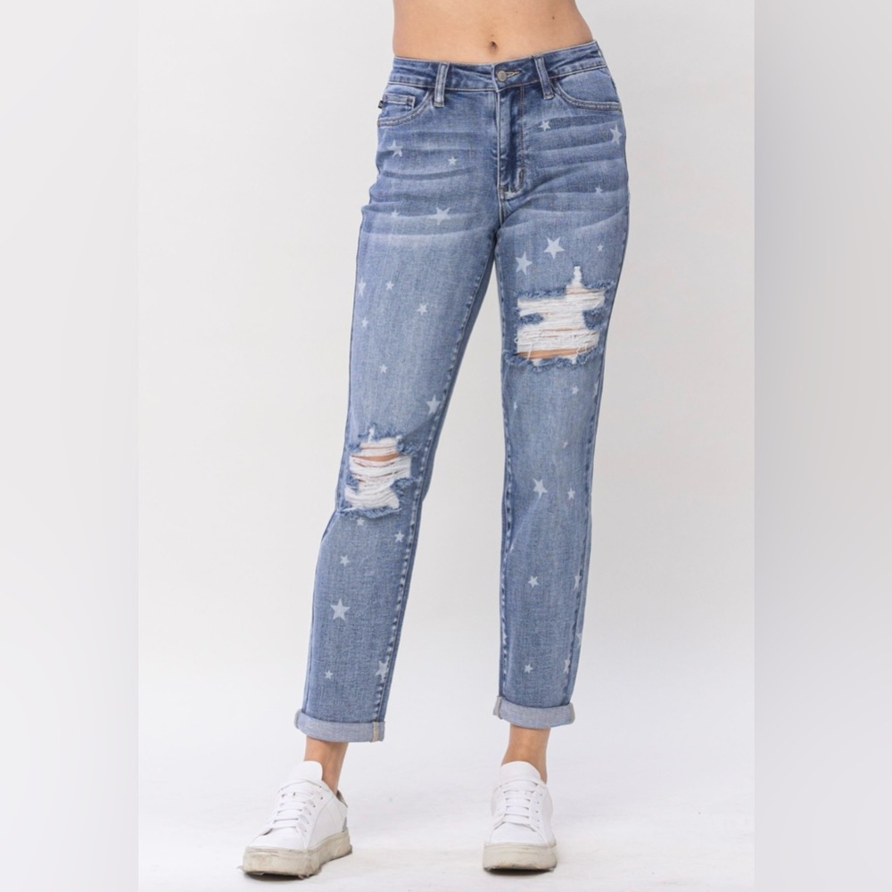 Judy Blue Star Crossed Destroy Boyfriend Jeans
